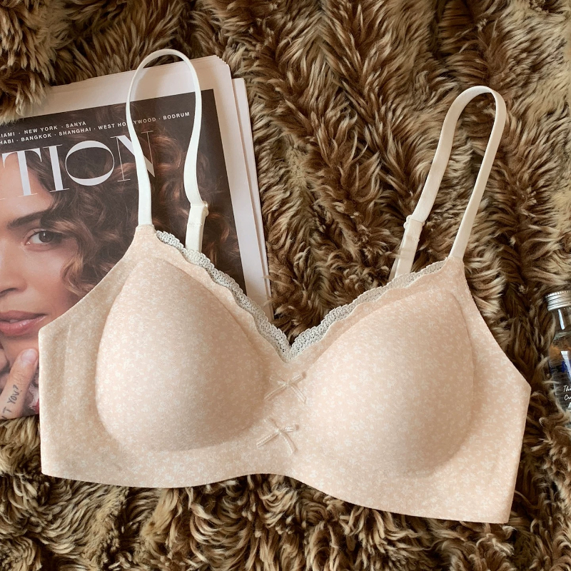 SilkSoft Wireless Seamless Bra for Women Breathable Comfort Lift Bralette