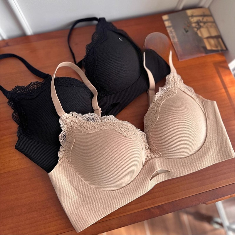 LaceLift Wireless Push Up Bra for Small Bust Support and Smooth Side Coverage