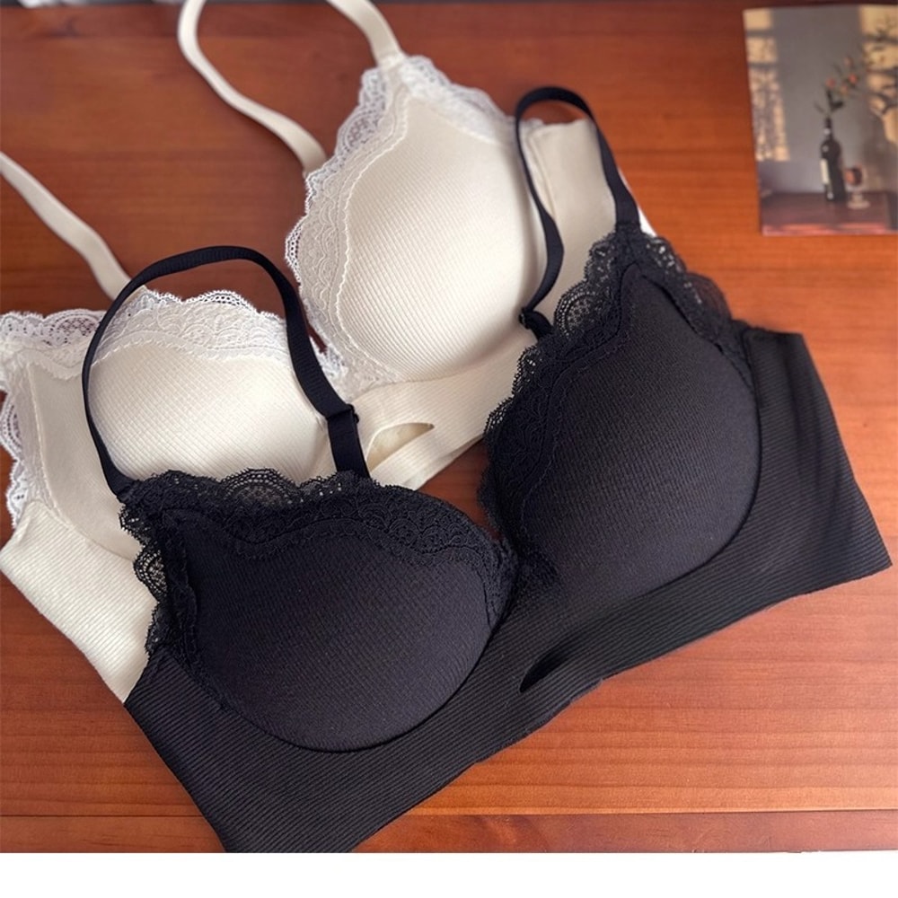LaceLift Wireless Push Up Bra for Small Bust Support and Smooth Side Coverage