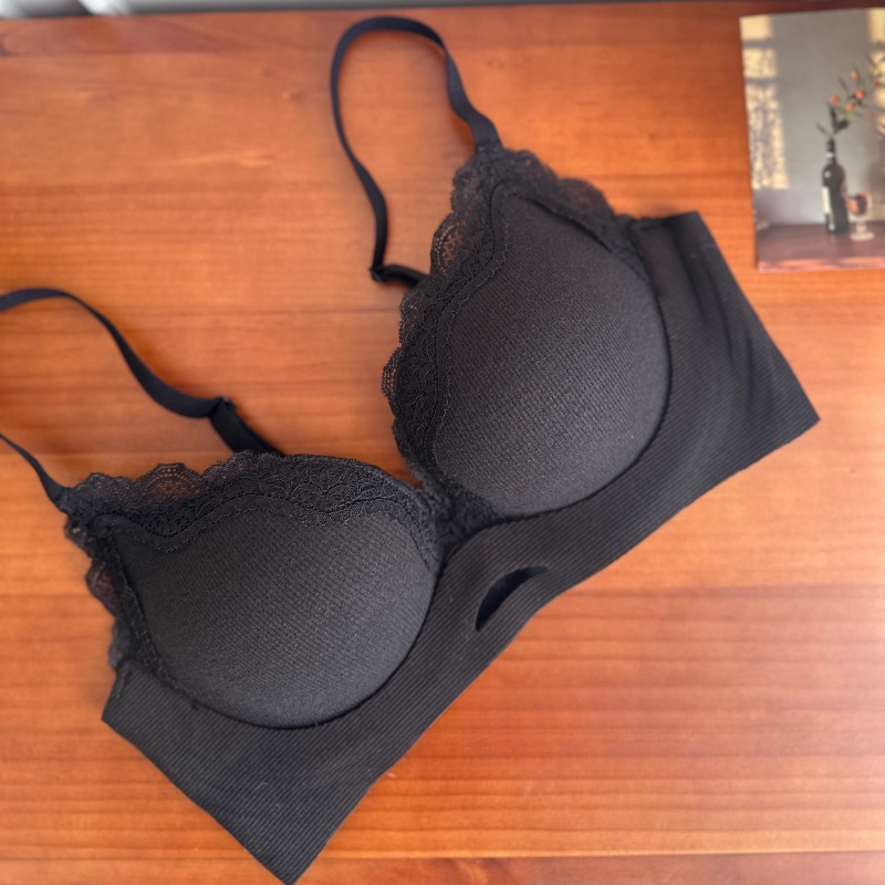 LaceLift Wireless Push Up Bra for Small Bust Support and Smooth Side Coverage