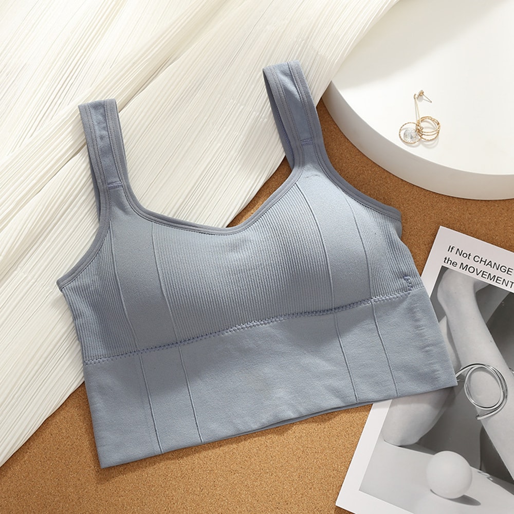Performance Fit Breathable Seamless Yoga Sports Bra with Shockproof Support