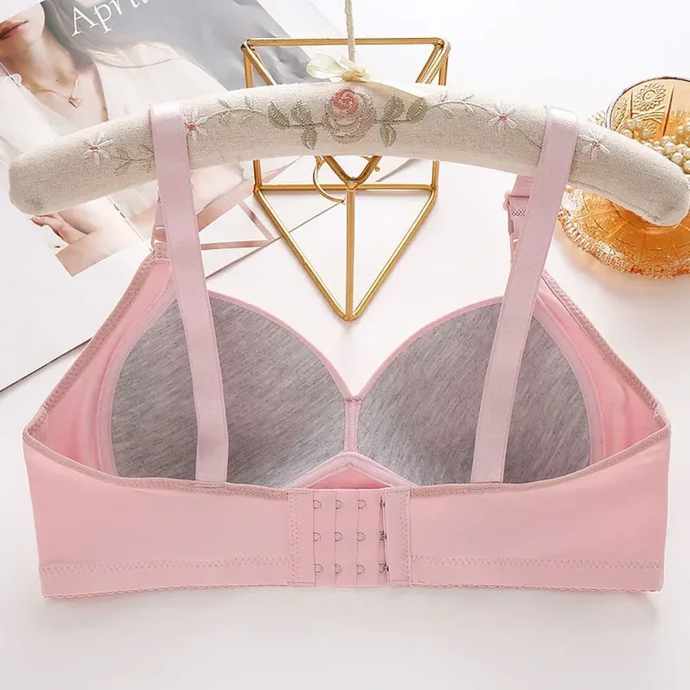 SoftFit Wireless Bralette Breathable Push Up Bra For Large Sizes 1