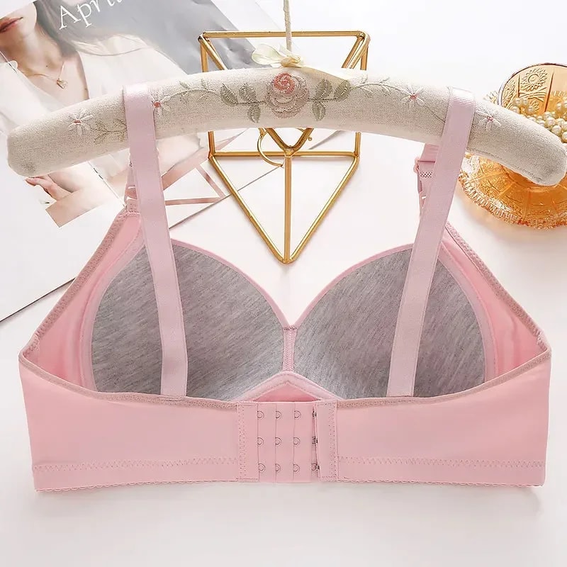 SoftFit Wireless Bralette Breathable Push Up Bra For Large Sizes 1
