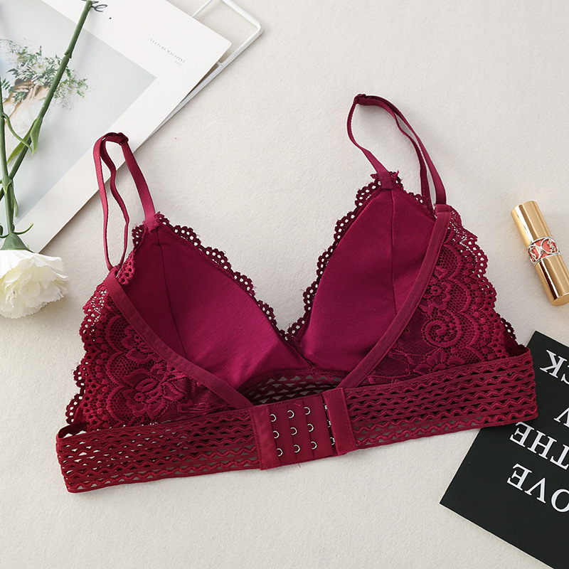 Floral Wireless Lace Bralette – Soft Push Up Bra for Women Comfort & Style