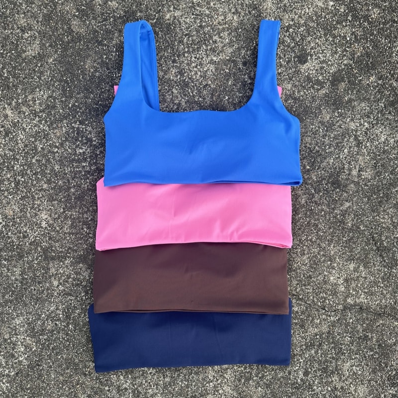 Solid Color Square Neck Sports Bra with Hollow Design & Push-Up Padding