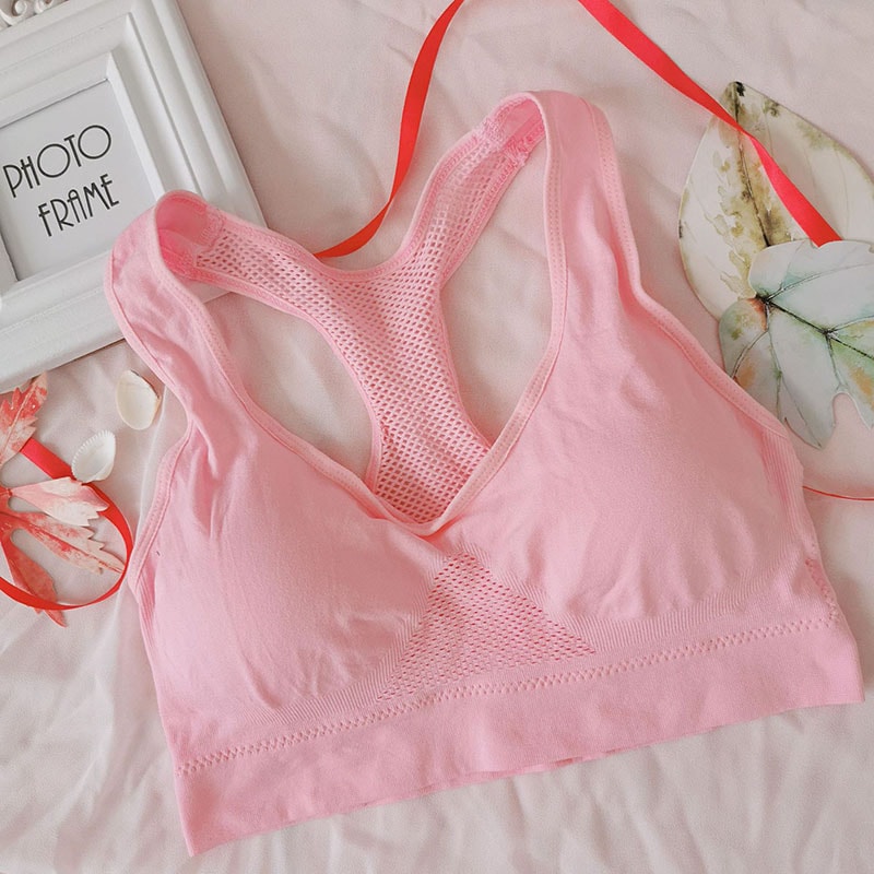 Ultra Comfort Breathable Sports Bra for Women – Shockproof Padded Support for Running & Yoga