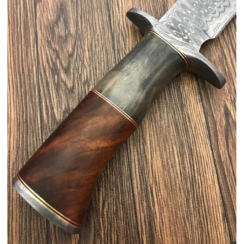 hand forged damascus steel knife