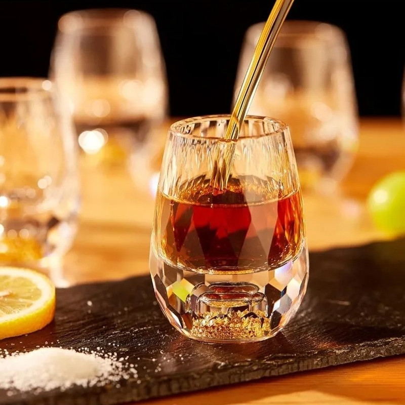 Gold Foil Crystal Wine Glass, Luxury Whiskey Glass, Suitable for Decoration, Collection, Celebration