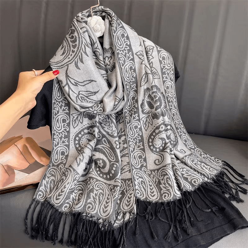 Soft winter scarf for ladies