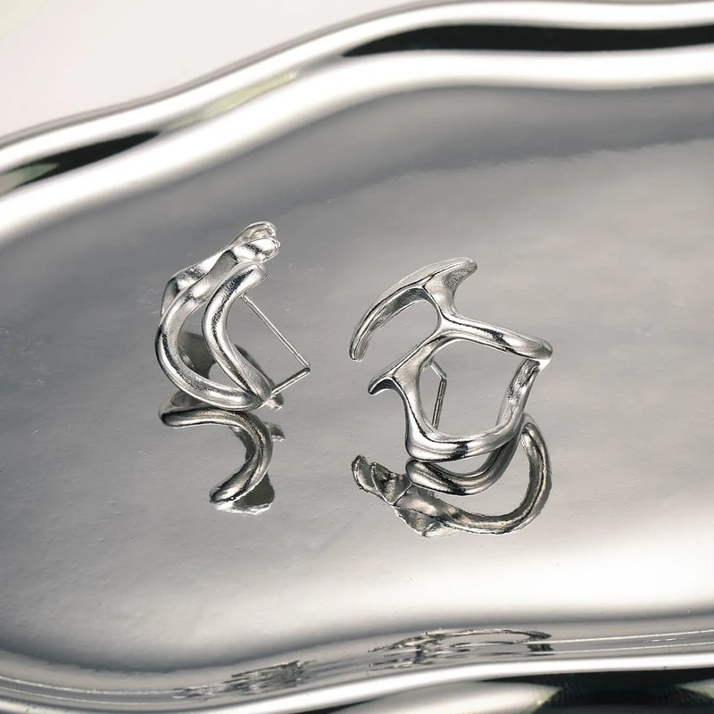 Fashion Punk Irregular Liquid Earrings HipHop Personality Metal Hollow Earrings Clipon Girls Party 1