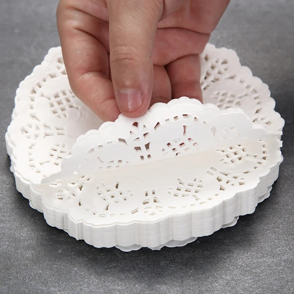 Round Mat Paper Doily Lace Brim For Biscuits Cupcakes Fried Food Party Wedding Table Decor 1
