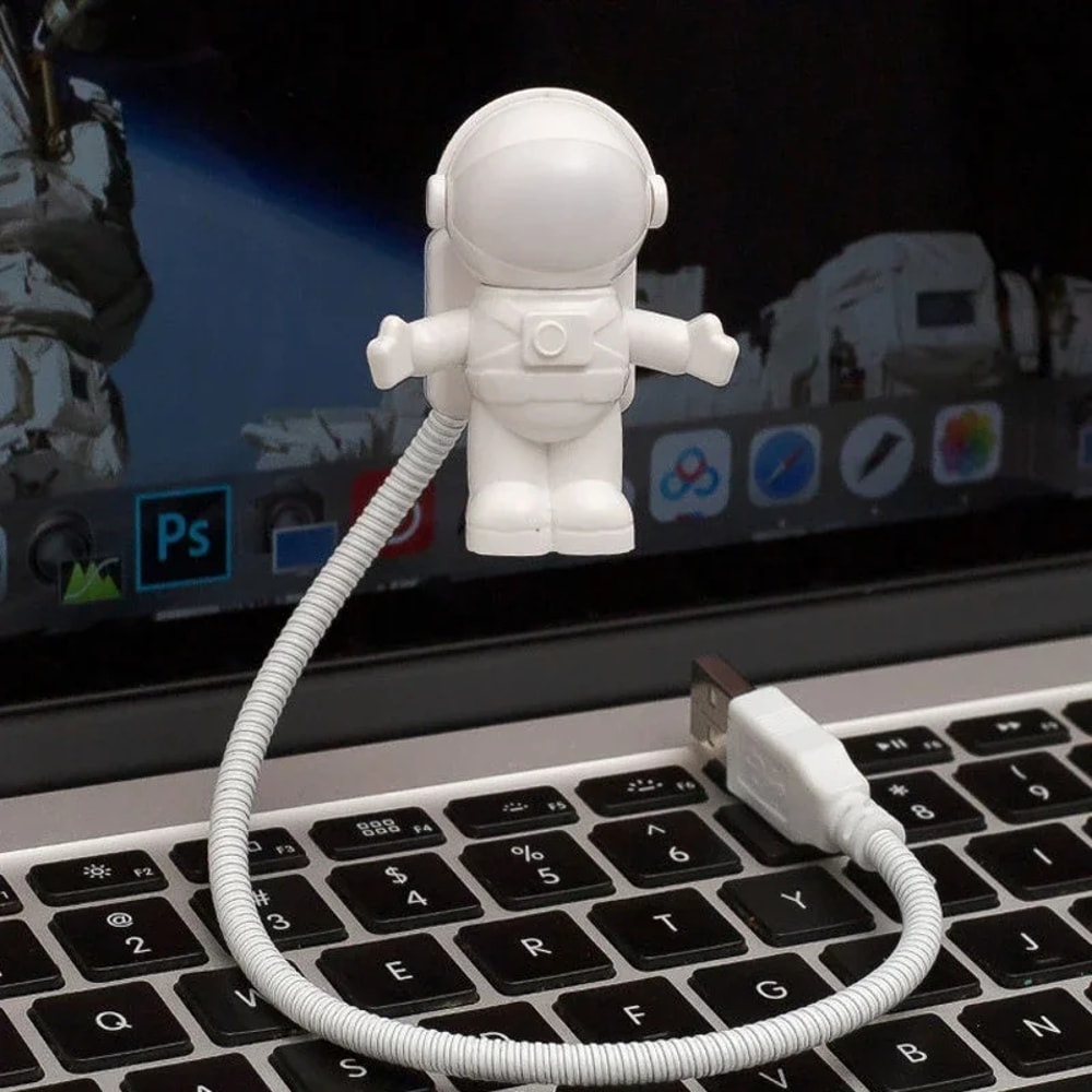 USB Powered Creative White Astronaut Shape Portable Reading Desk Lamp Ideal For Reading Working Nig 0