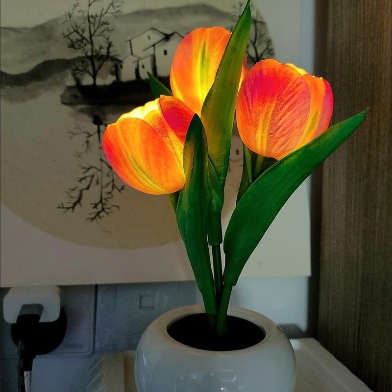 LED Tulip Night Light Battery Powered Bedside Light Valentines Day Gift Simulation Bouquet Atmosphe 7