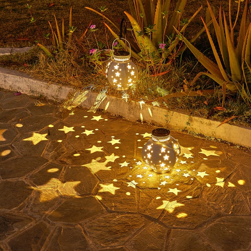 Hanging Solar Lights Outdoor, Retro Solar Lanterns with Handle, Garden Star Projector Lamp, Decorative Solar Lamp