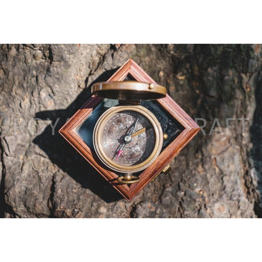 Handmade Brass Victoria Nautical Pocket Compass 1