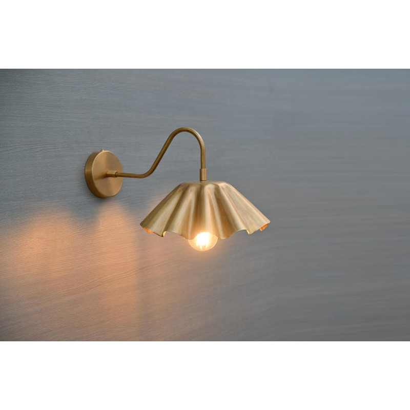 Handcrafted Brass Wall Lamp 0