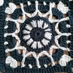 crochet granny square pattern pdf | two color motif tutorial | easy digital download | instant diy pattern