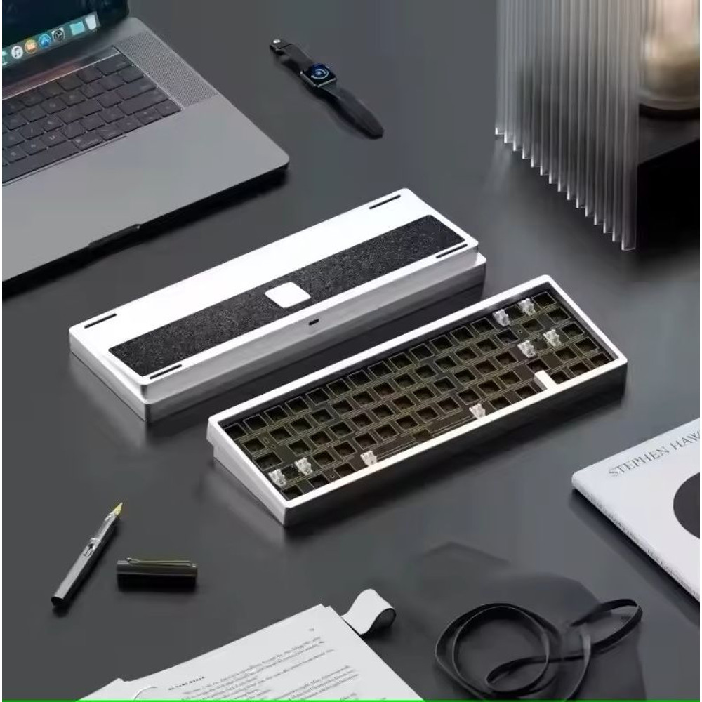 Aluminum Mechanical Keyboard Kit With RGB Wireless Bluetooth And Gasket Mount 1