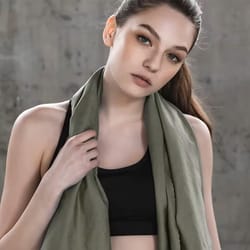 quick-dry travel towel – compact, lightweight and absorbent for gym, beach & hiking