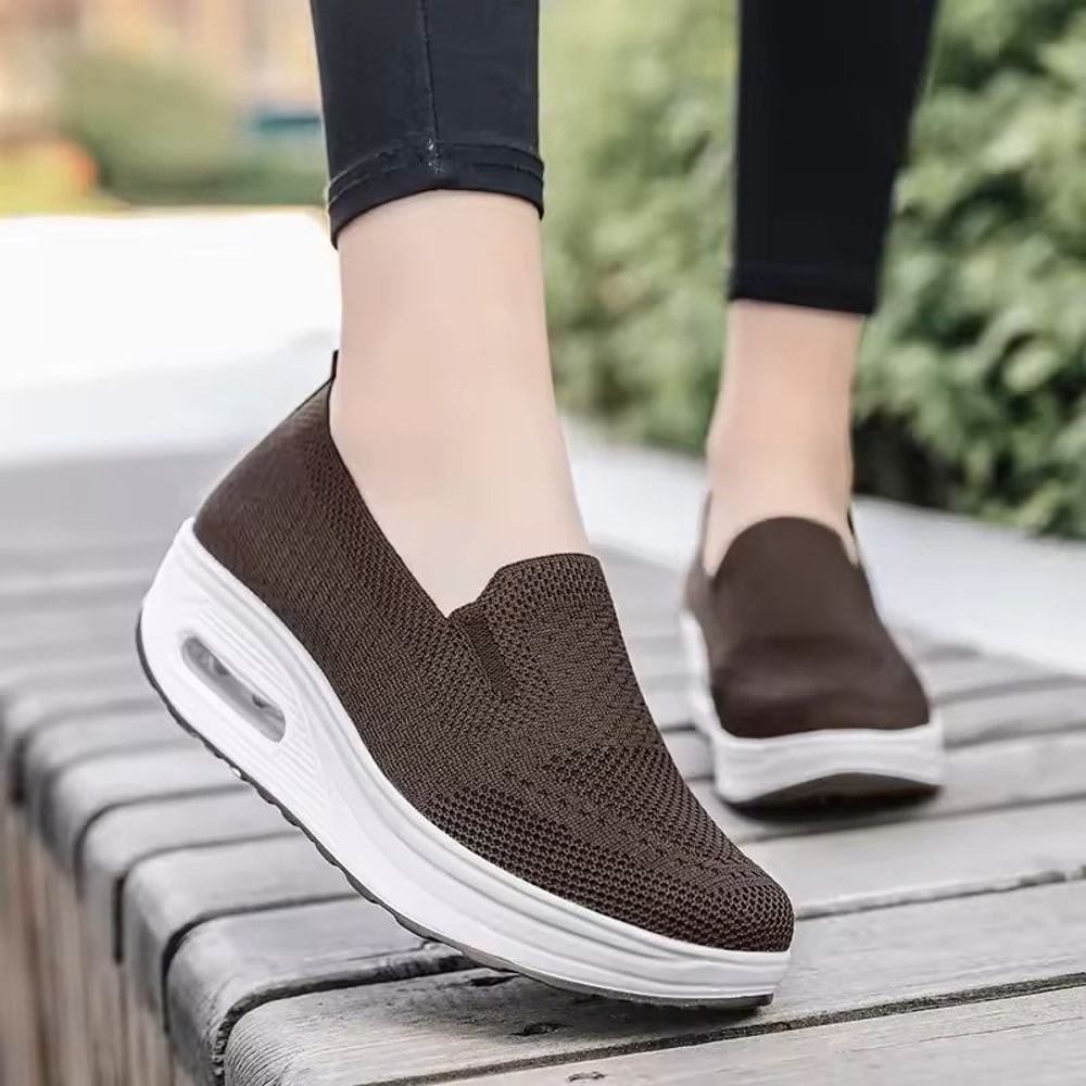 Womens Mesh Platform Loafers With HeightBoosting Sole 3