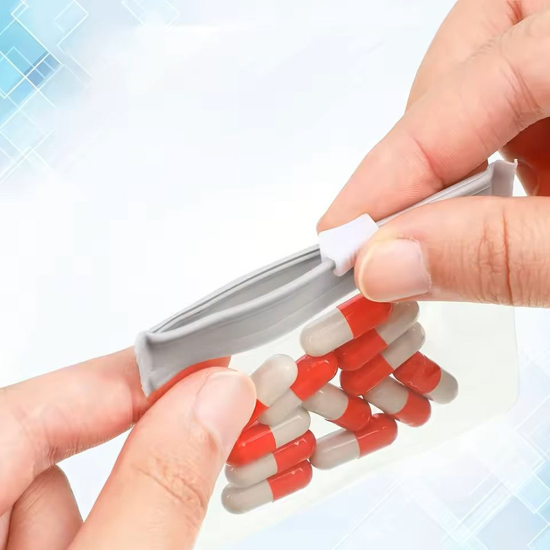 7 Piece Reusable Zippered Pill Pouch Set 0