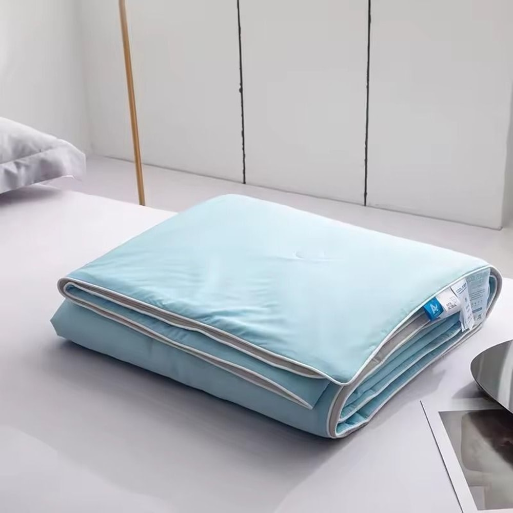 Ice Silk Cooling Blanket Lightweight Summer Comforter For Bed 4