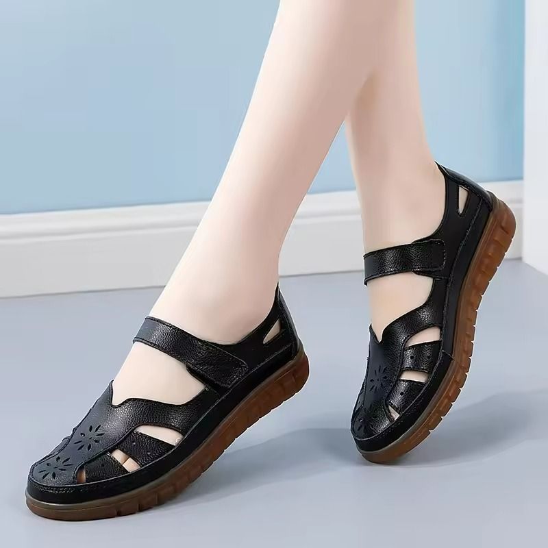 Womens Covered Toe Summer Sandals  Comfortable Flat Walking Beach Shoes 4
