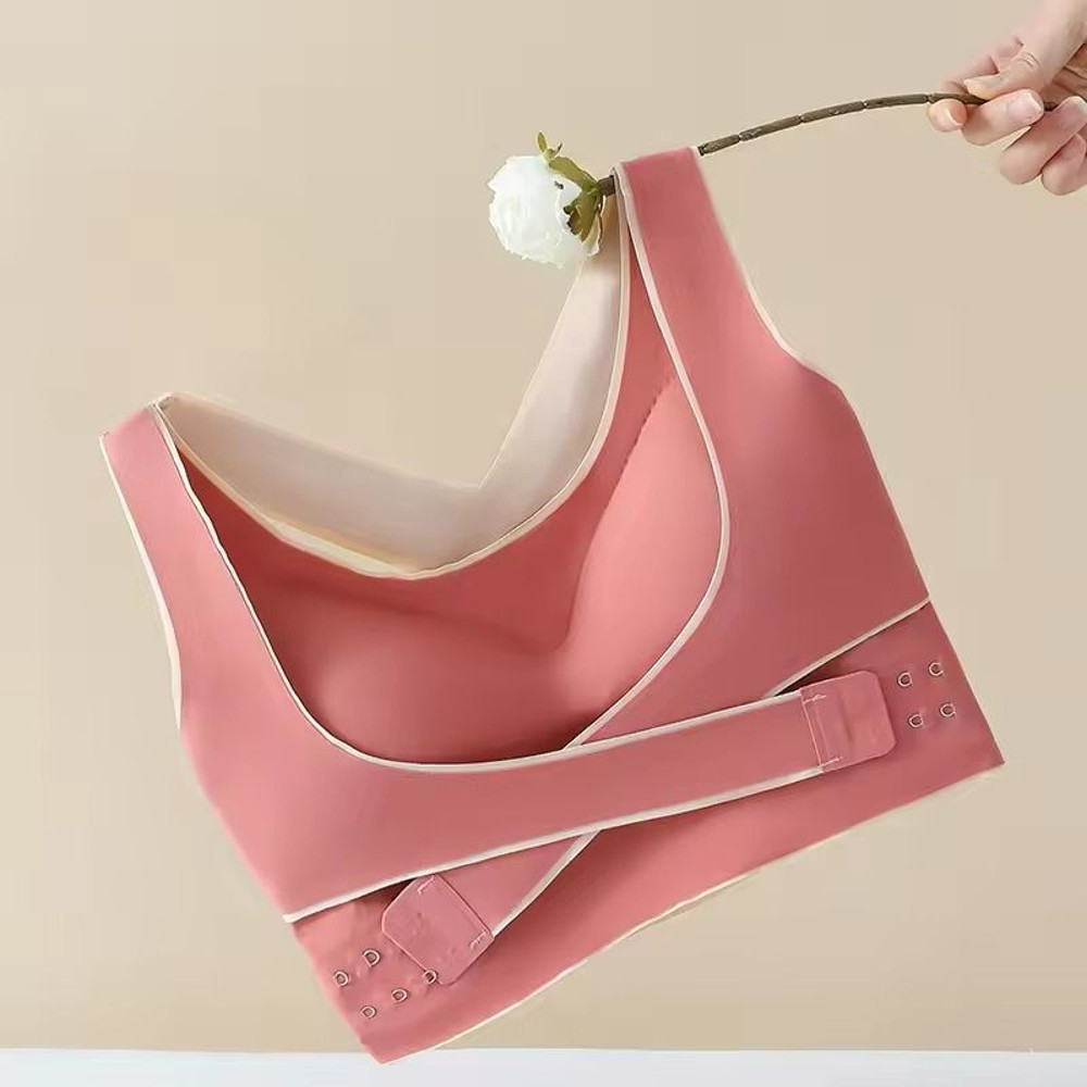 Adjustable Wireless Sports Bra With Front Buckle And Removable Pads For Low Impact Workouts 2