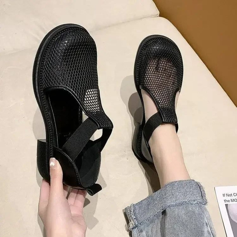 Closed Toe Breathable Flat Sandals For Women With Buckle Strap 3