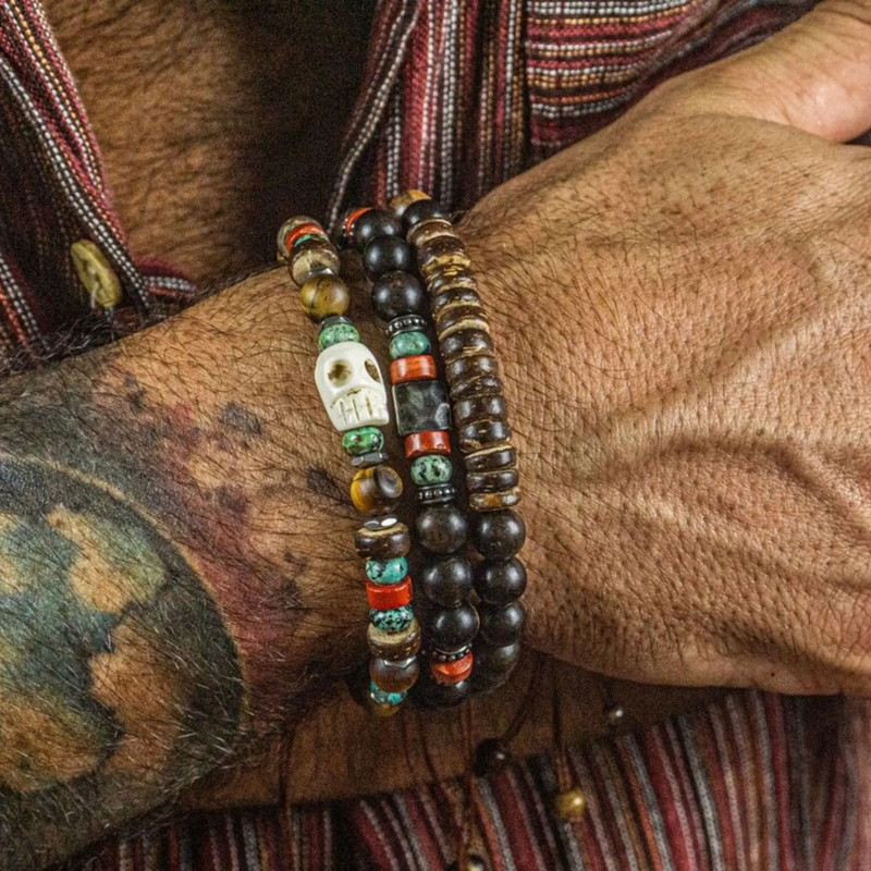 Vintage Beaded Bracelet For Men With Skull And Natural Stone Accents 0