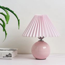 vintage pleated table lamp with ceramic base and led tricolor bulb