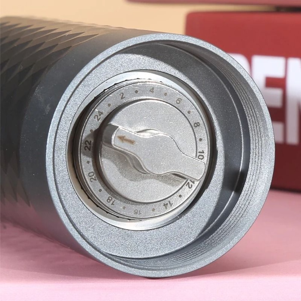 Professional Manual Coffee Grinder With CNC Burr And Diamond Precision Adjustment 5