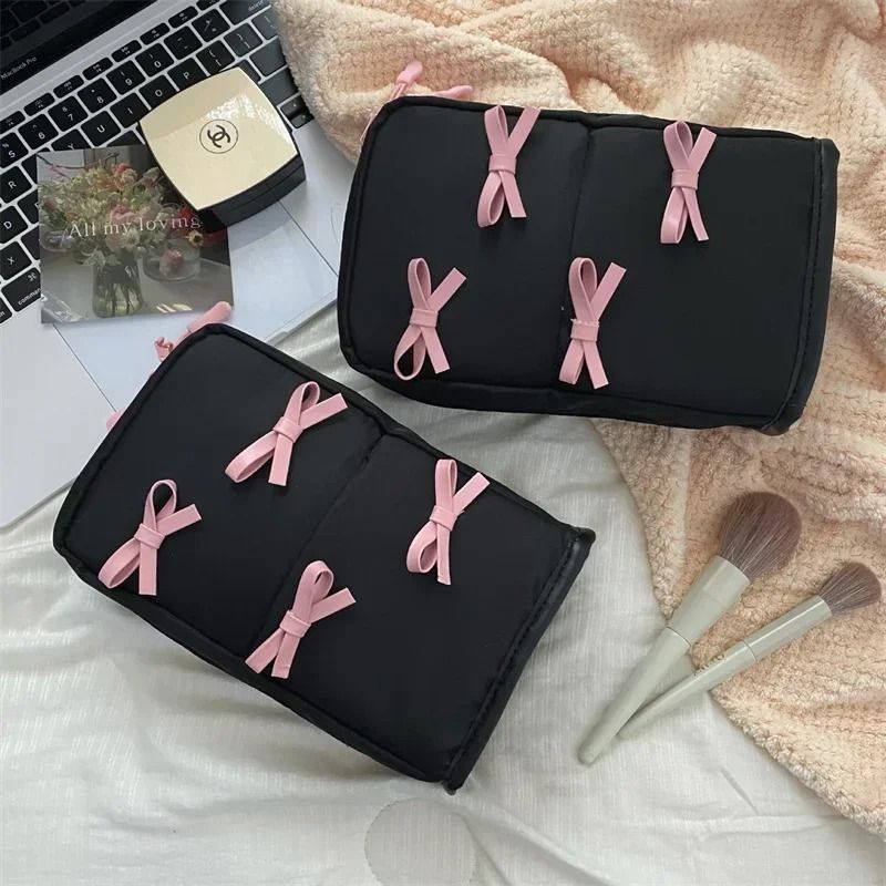 Foldable Stand Up Makeup Brush Organizer Pouch 3
