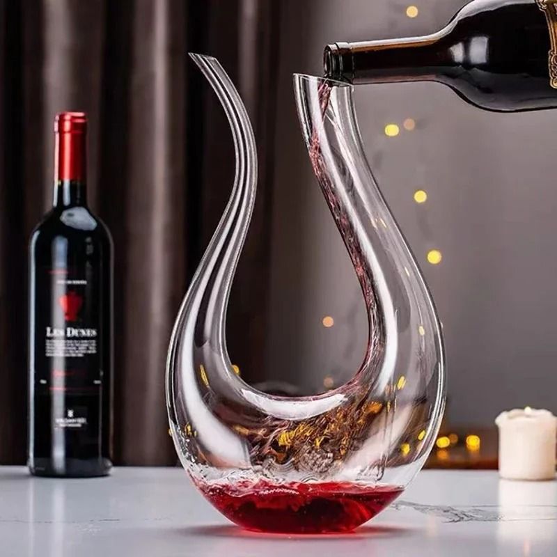 Handmade Crystal Wine Decanter 1500ml Elegant U Shape For Red Wine And Brandy 0