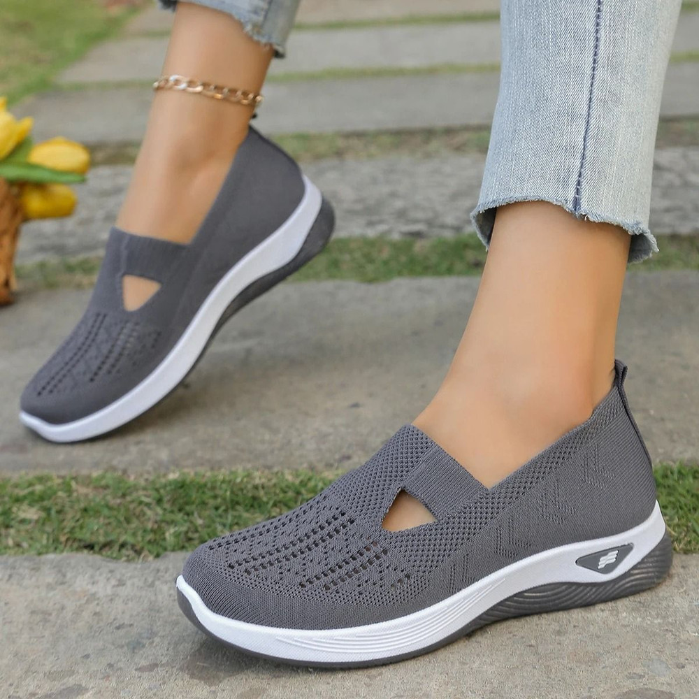 Women Casual Lightweight Flat Sneakers Comfortable Everyday SlipOn Shoes 6