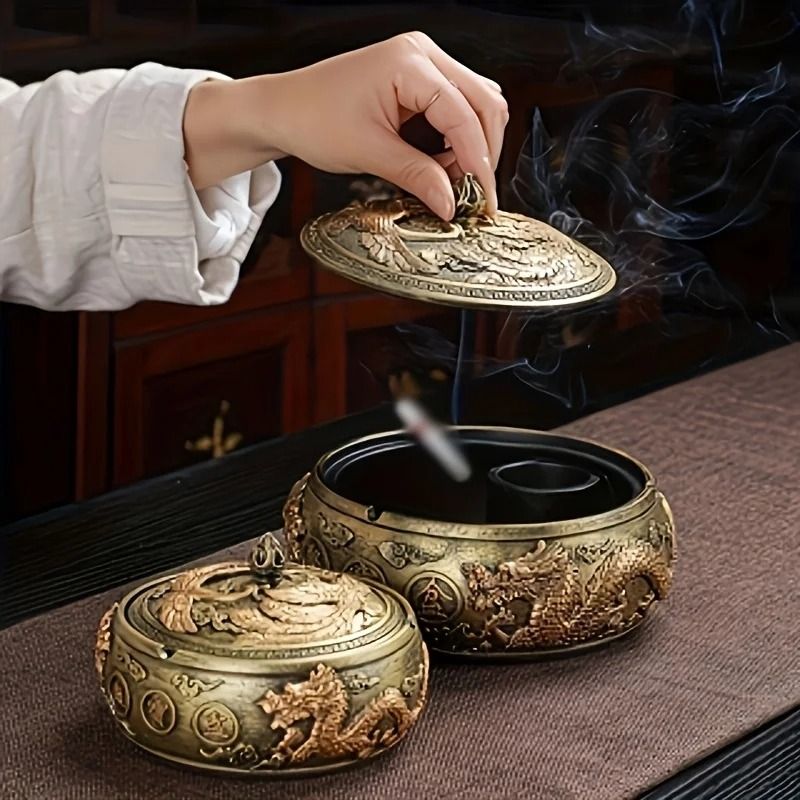 Modern Resin Round Ashtray With Lid  AntiFly Design For Home And Office Decor 0