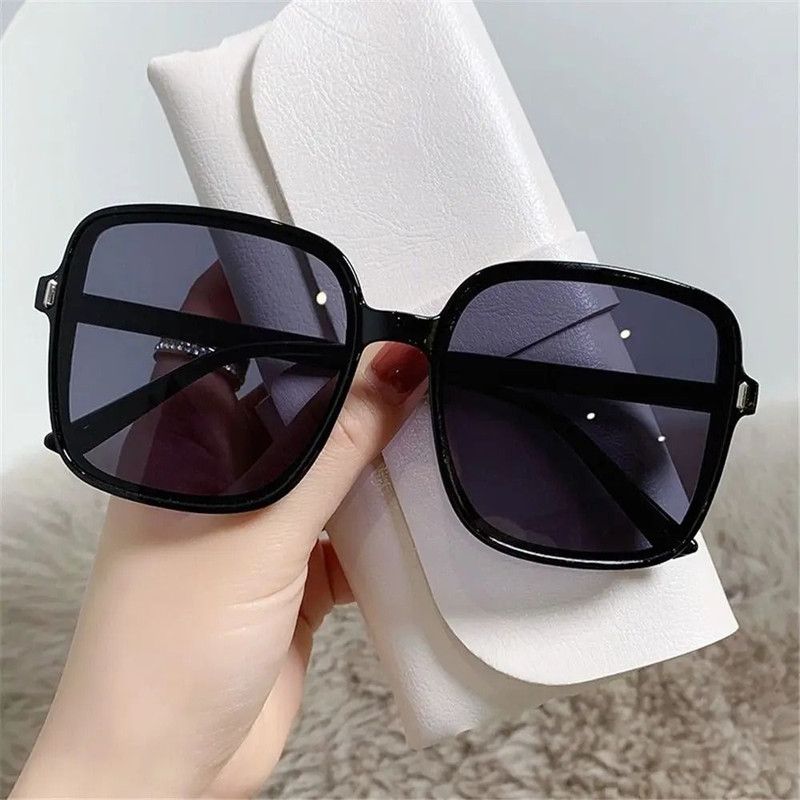 Oversized Vintage Square Sunglasses For Women With UV400 Protection 9