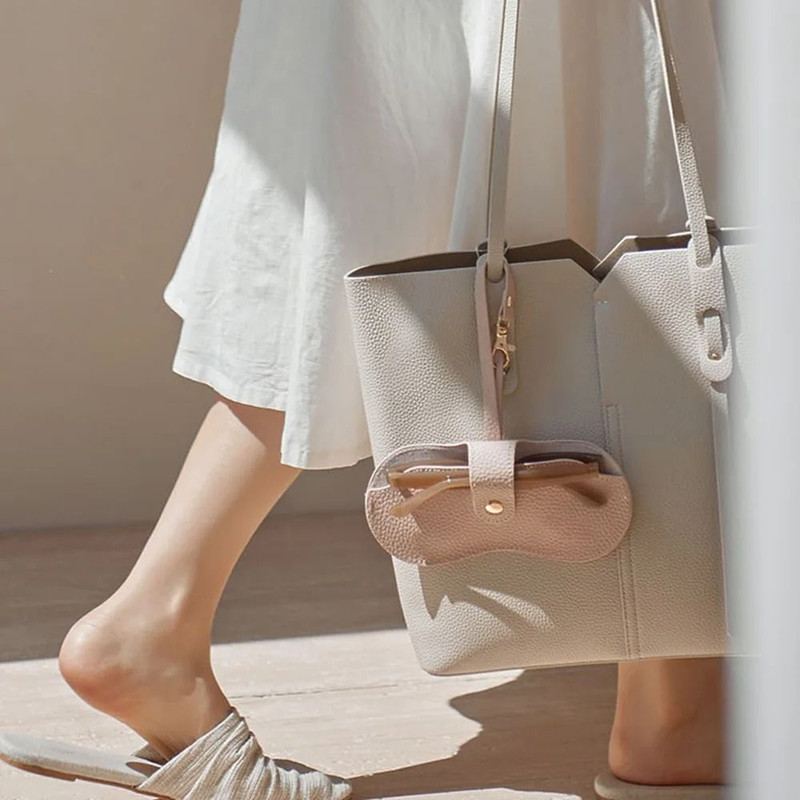 Magnetic Leather Glasses Case With Lanyard 4