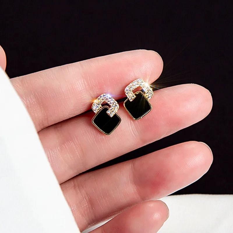 Black Zircon Square Stud Earrings Shiny Geometric Statement Jewelry For Women 2