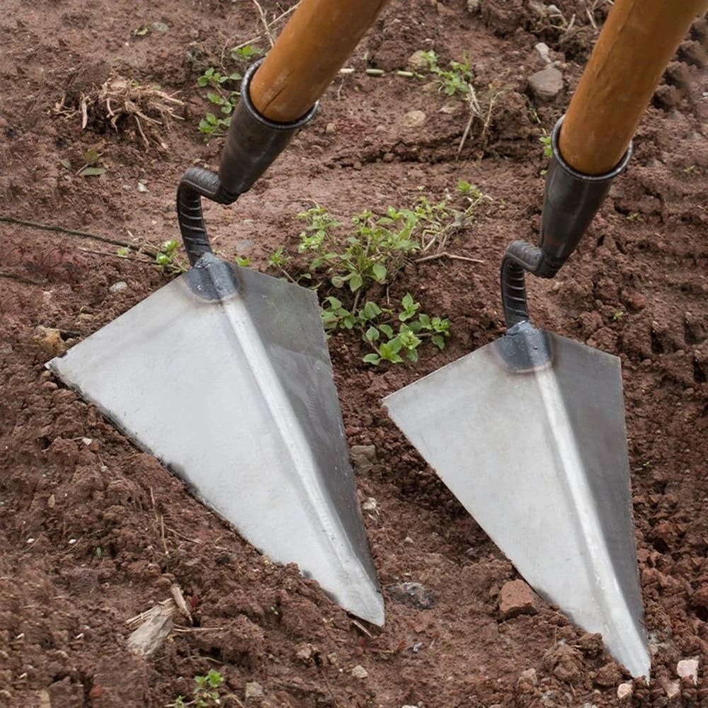 Small Tip Triangular Garden Hoe For Weeding And Soil Turning 1