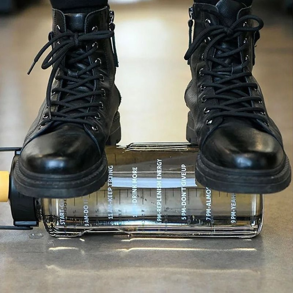 Large Capacity Sports Water Bottle With Straw And Time Marker 1