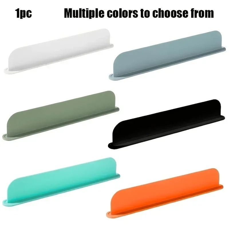 Silicone Sink Splash Guard With Suction Cups 1