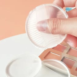 silicone makeup puff for smooth foundation application