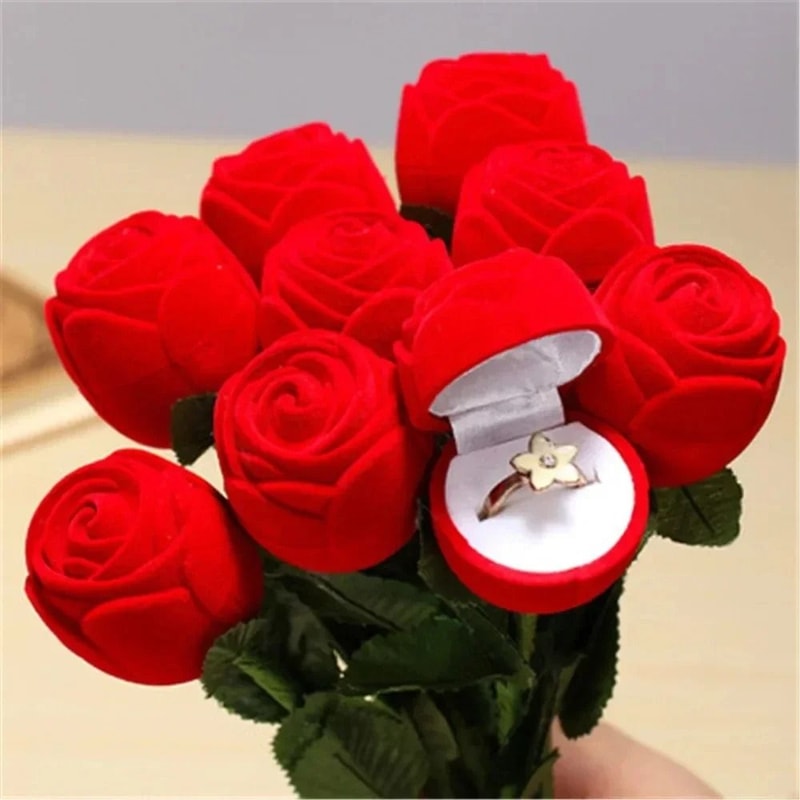 Red Rose Ring Display Box For Proposals And Special Moments 0