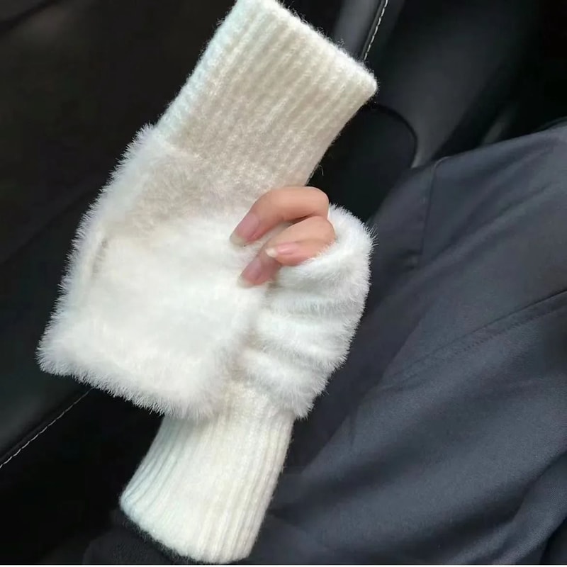 Womens Plush Fingerless Winter Gloves 1