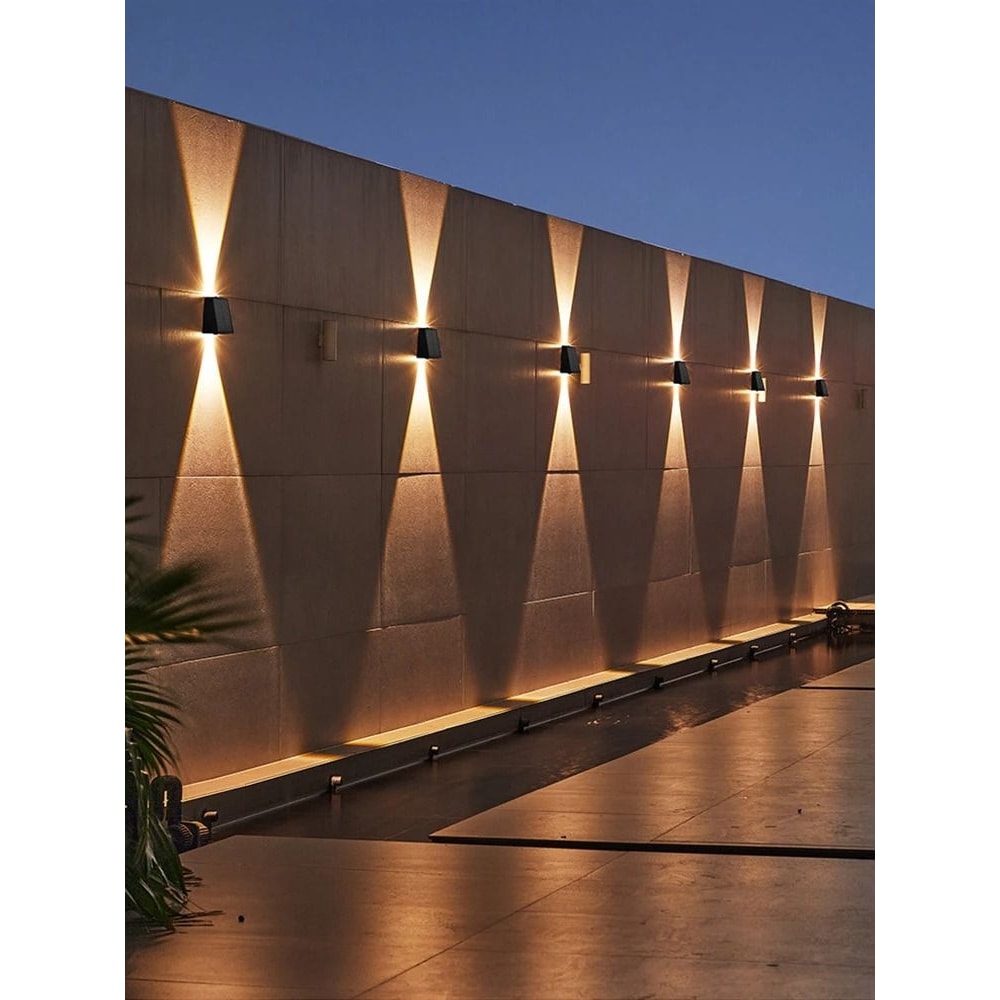 Solar Outdoor Wall Lamp With Up And Down Lighting Waterproof LED For Garden And Porch Decor 3