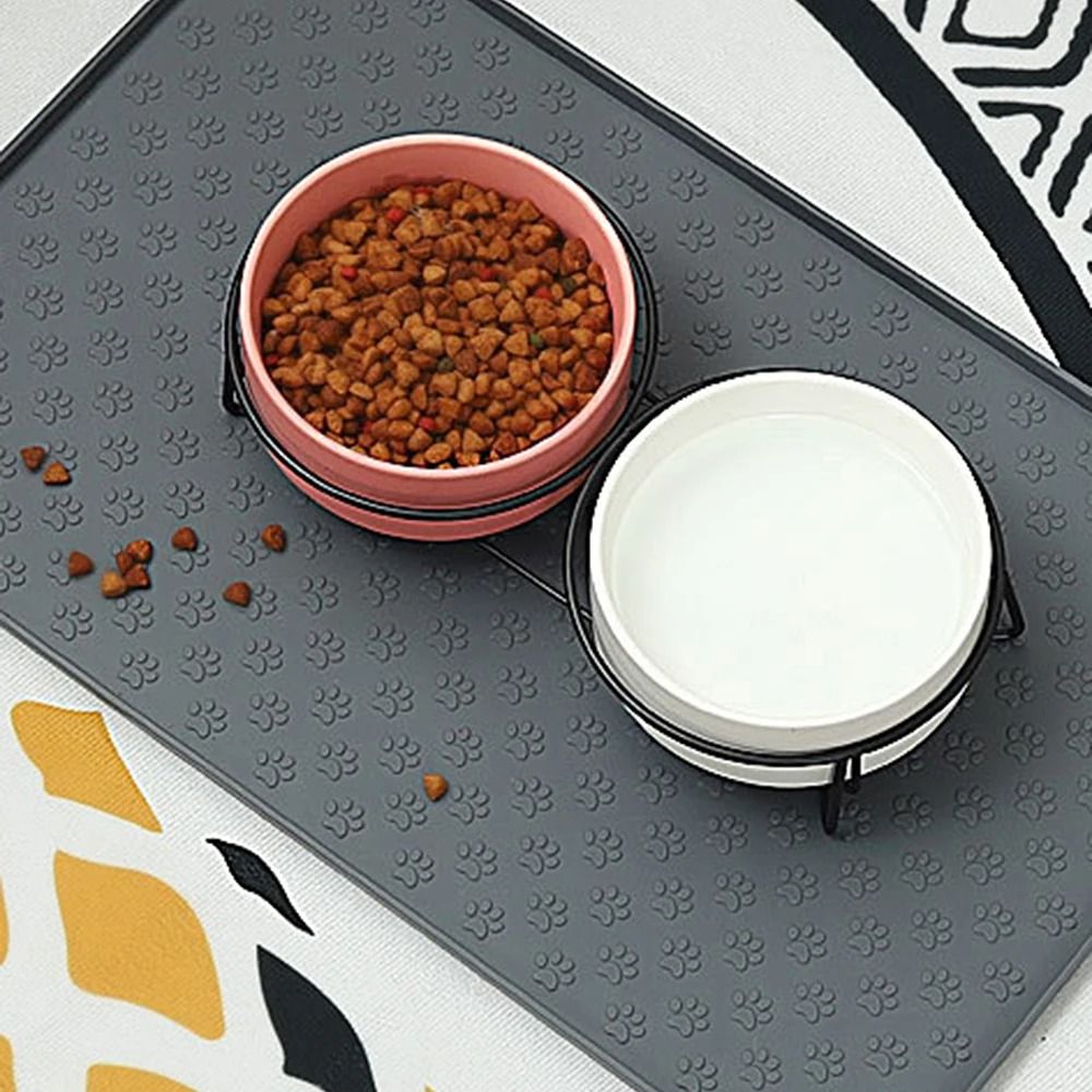 Silicone Pet Feeding Mat Paw Print Spill Proof Non Slip Food Bowl Placemat For Cats And Dogs 1
