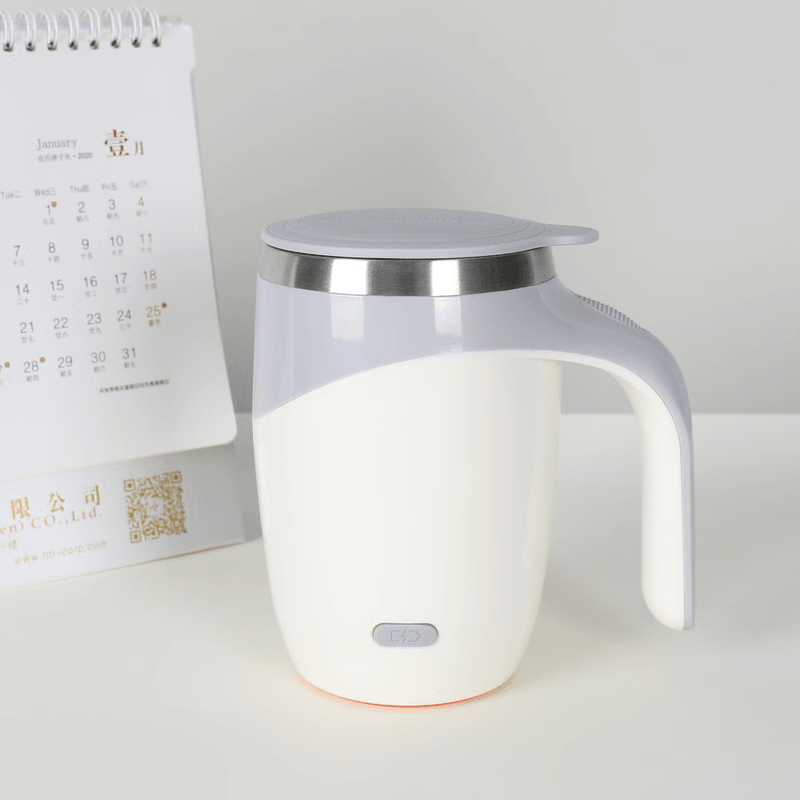 Automatic coffee mug for clumpfree drinks