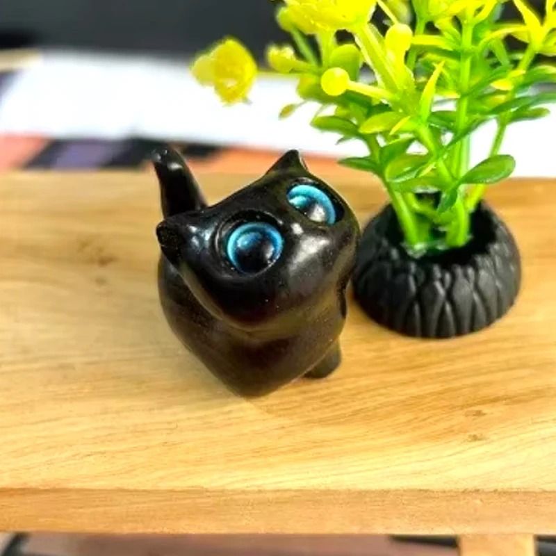 Handmade Sandalwood Kawaii Cat Miniature Figurine 3