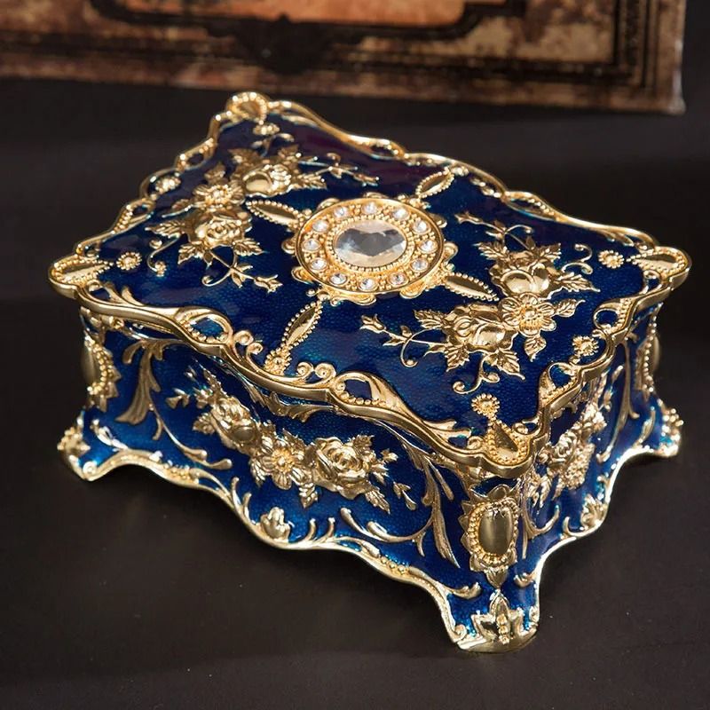 European Retro Inlaid Diamond Jewelry Box 2